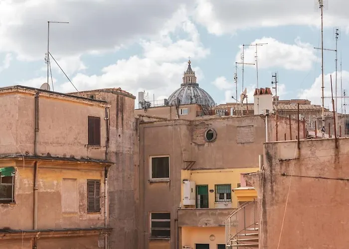 The New St. Peter's Little Stone Appartement *